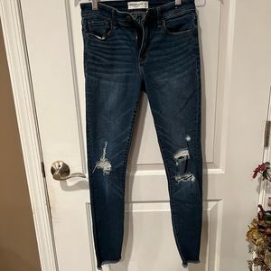 Abercrombie & Fitch Super Skinny Mid Rise Jeans 27/4R